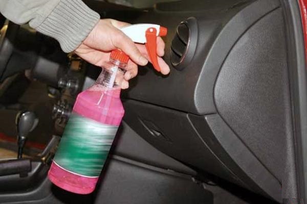  روشهای موثر برای برطرف کردن بوی بد در خودرو + توضیح 