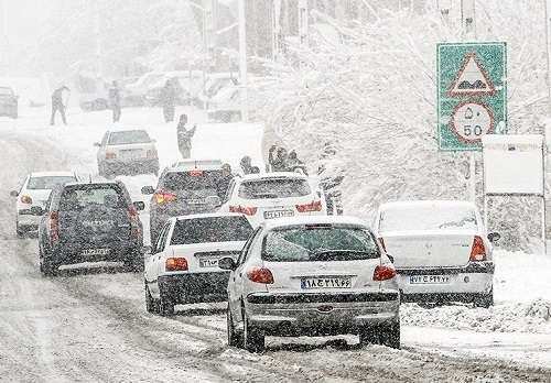16 توصیه مهم برای رانندگی در برف
