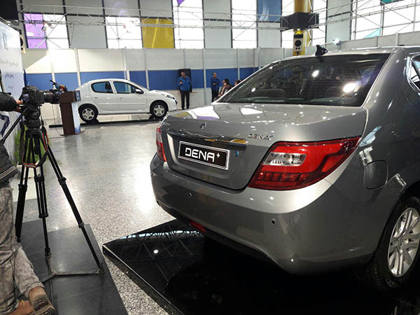ایران خودرو از دنای جدید و 207 صندوق دار رونمایی کرد 