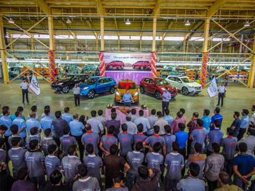  اغاز تولید خودروی جدید چری تیگو7 در ارگ جدید بم توسط مدیران خودرو 