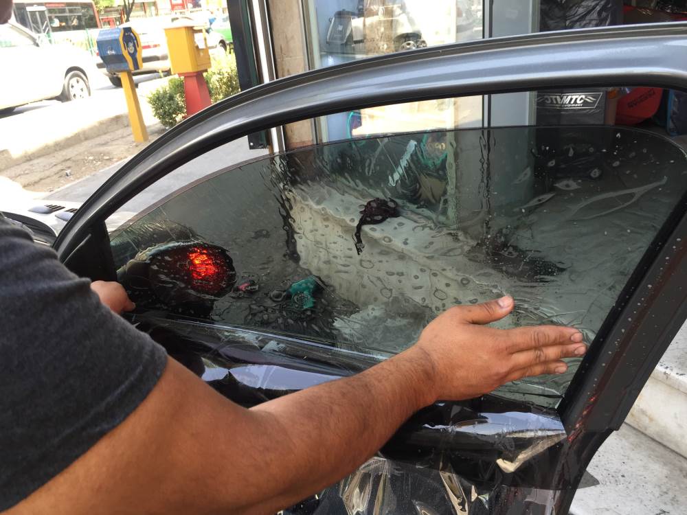  اعلام شرایط دودی کردن شیشه خودرو‌ها از نظر پلیس 