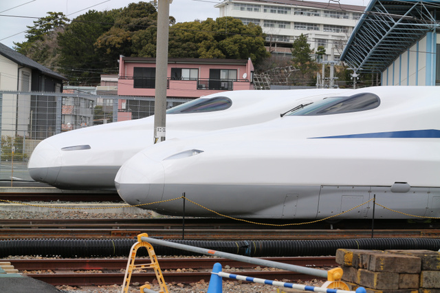  رونمایی از قطار فوق سریع ژاپن 