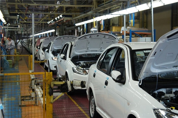  روند نزولی تولید خودرو در ایران آغاز شد 