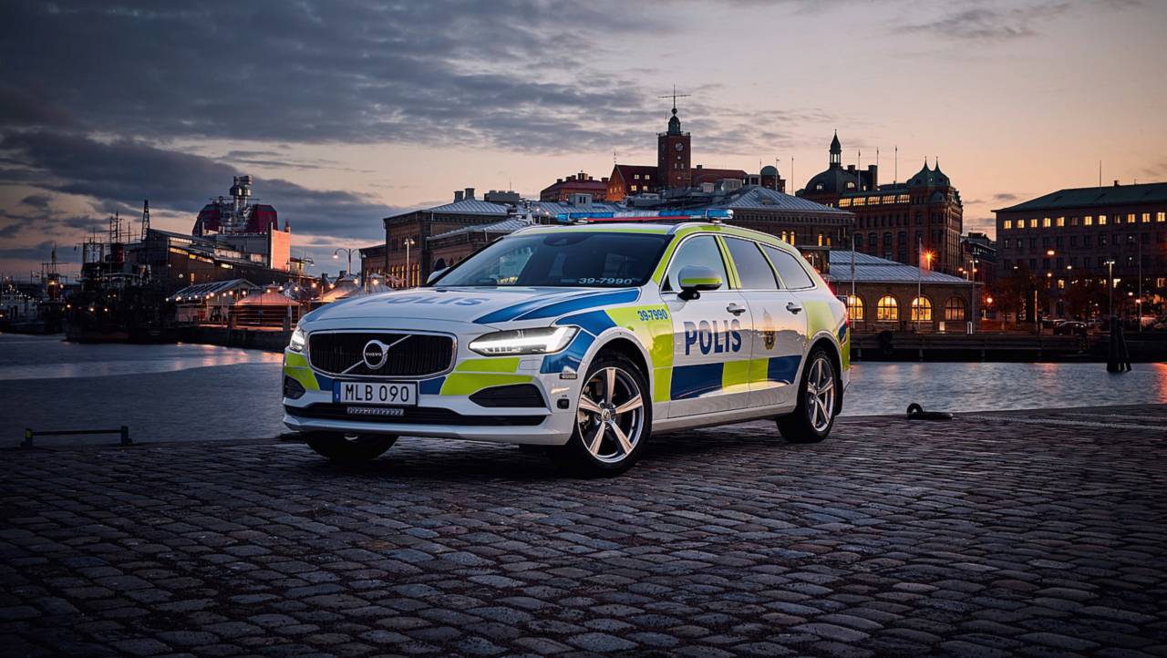  آشنایی با جذاب‌ترین خودروهای پلیس سراسر جهان 